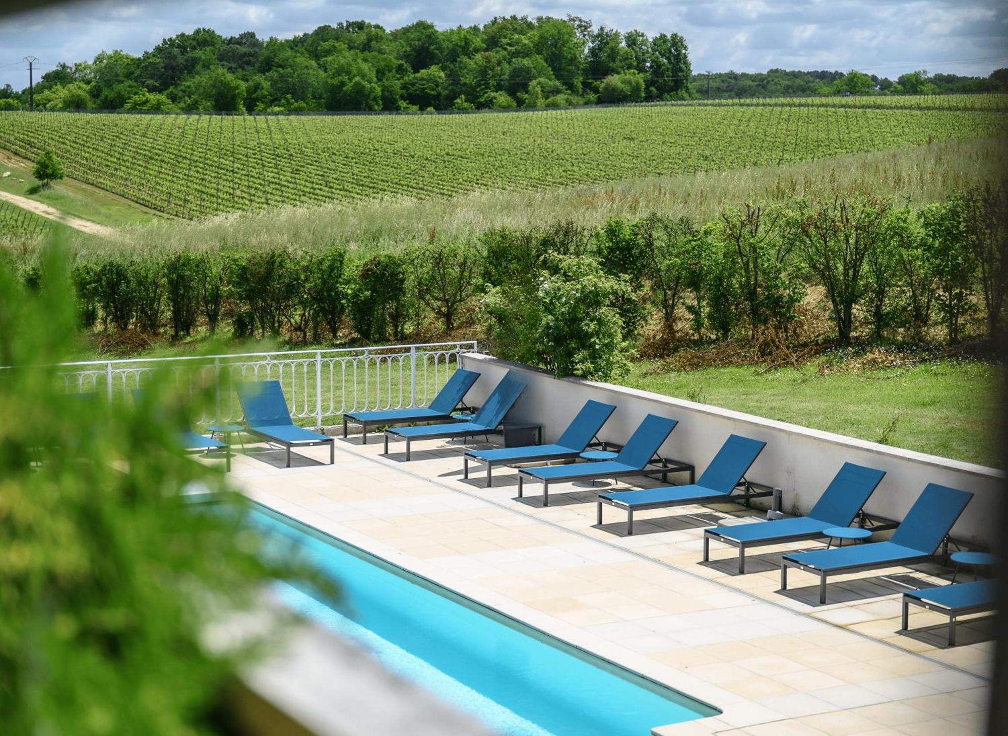 Pey La Tour - Logis Hotels & Restaurant Salleboeuf Exterior photo