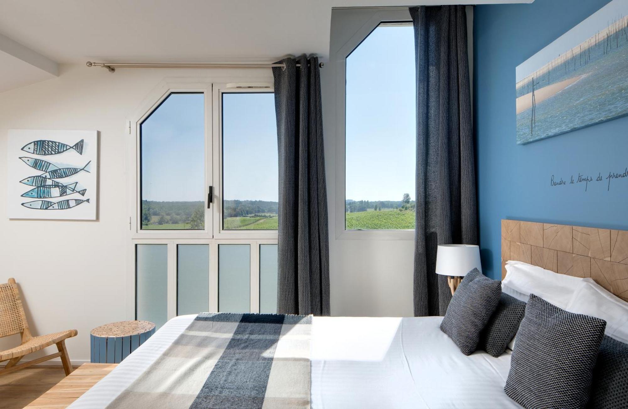 Pey La Tour - Logis Hotels & Restaurant Salleboeuf Exterior photo